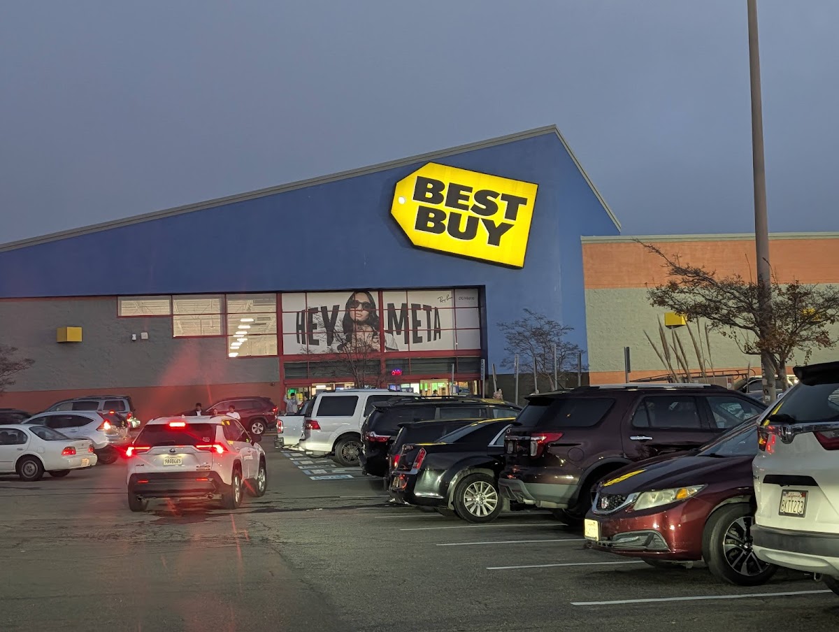 Pinole Vista Shopping Center
